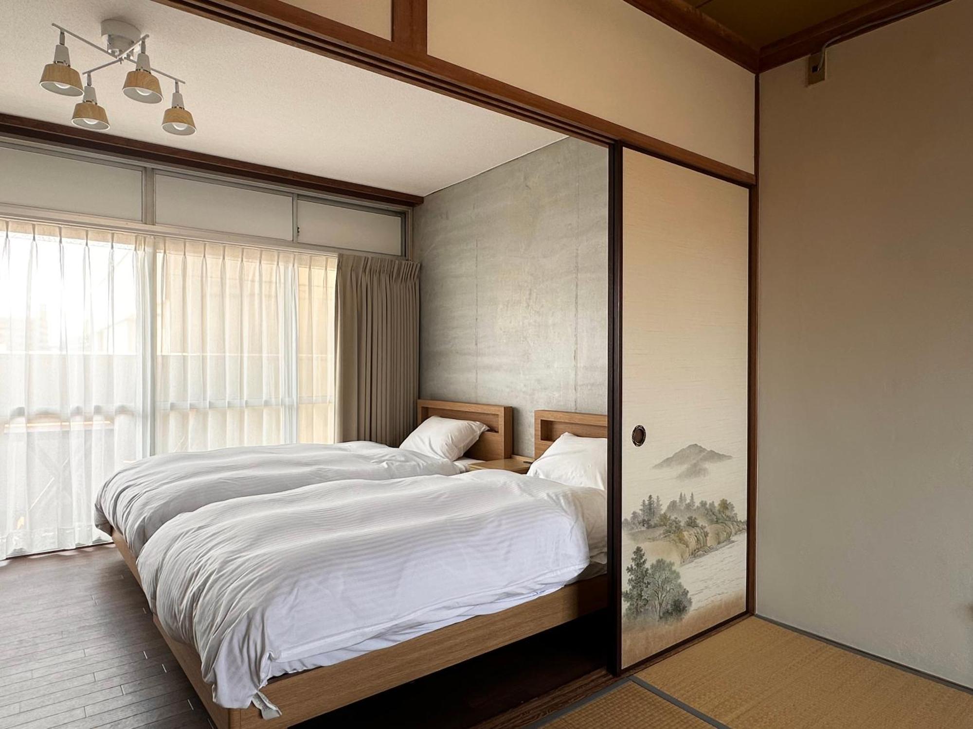 Hostel Travel&book Hulatoncabin Takamatsu
